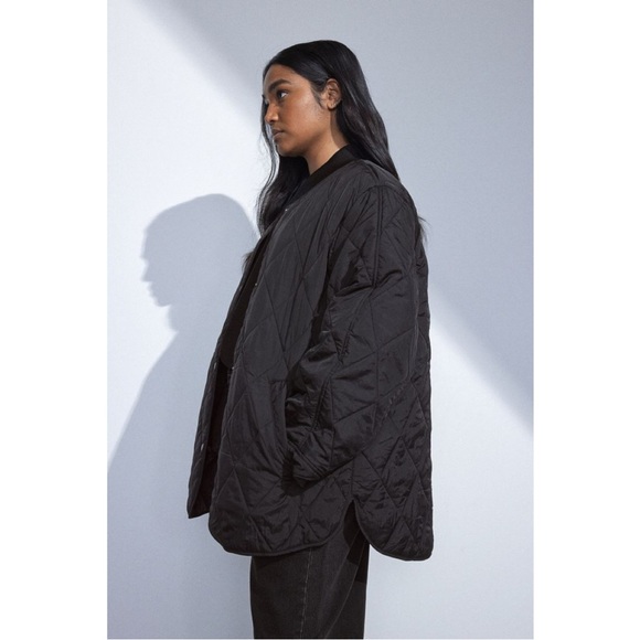 Black Quilted Jacket (S,M) - Picture 2 of 13